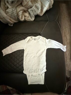 Gerber White Long-Sleeve Baby Bodysuit